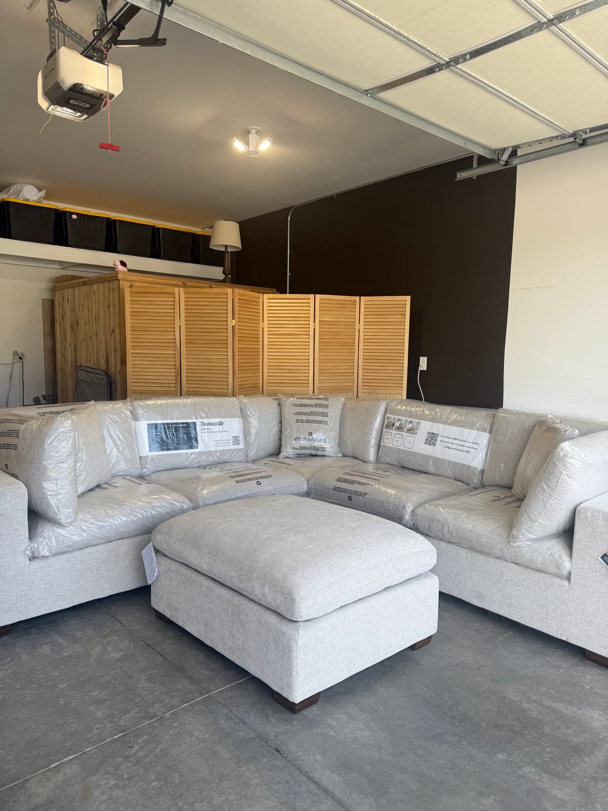 Thomasville Lowell 6-pc Brand New sectional in light gray polyester — Modular (Reconfigurable), 6 seats — photo 1 of 8