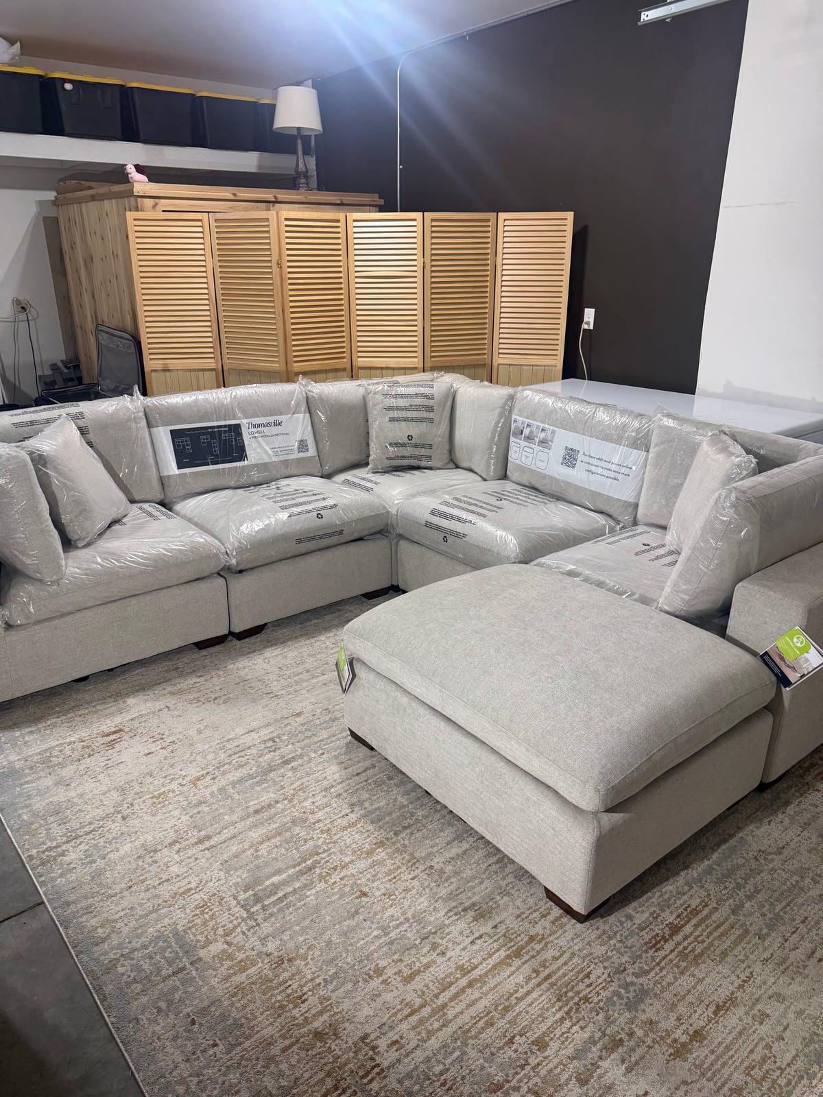 Thomasville Lowell 6-pc Brand New sectional in light gray polyester — Modular (Reconfigurable), 6 seats — photo 2 of 23