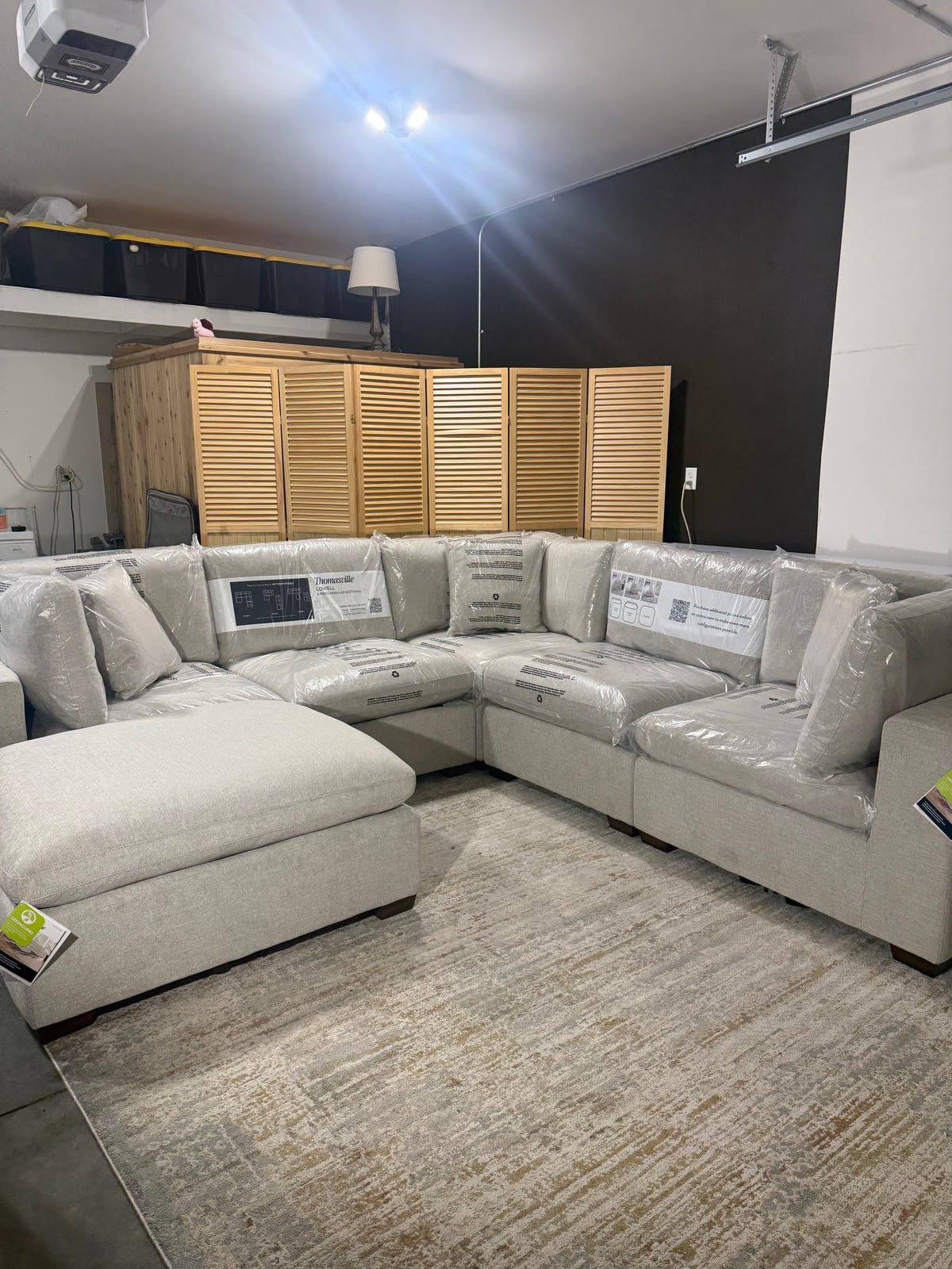 Thomasville Lowell 6-pc Brand New sectional in light gray polyester — Modular (Reconfigurable), 6 seats — photo 22 of 23