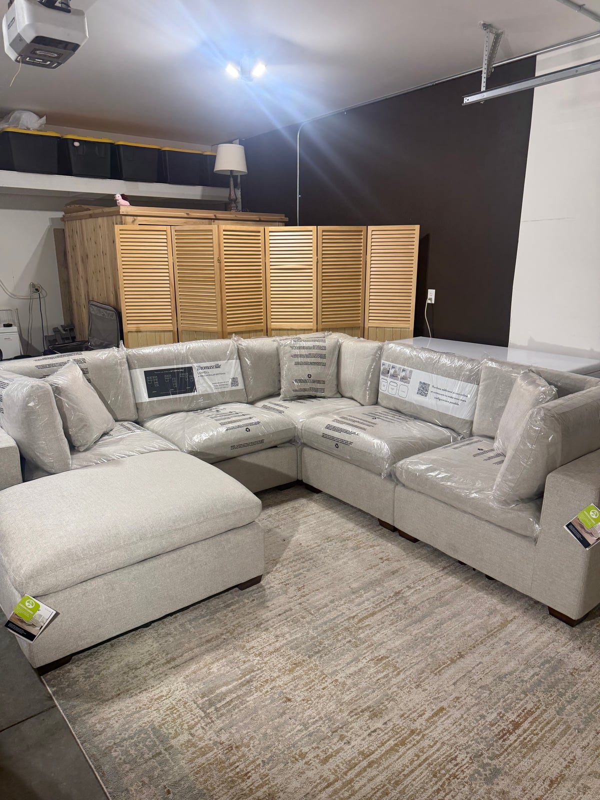 Thomasville Lowell 6-pc Brand New sectional in light gray polyester — Modular (Reconfigurable), 6 seats — photo 23 of 23