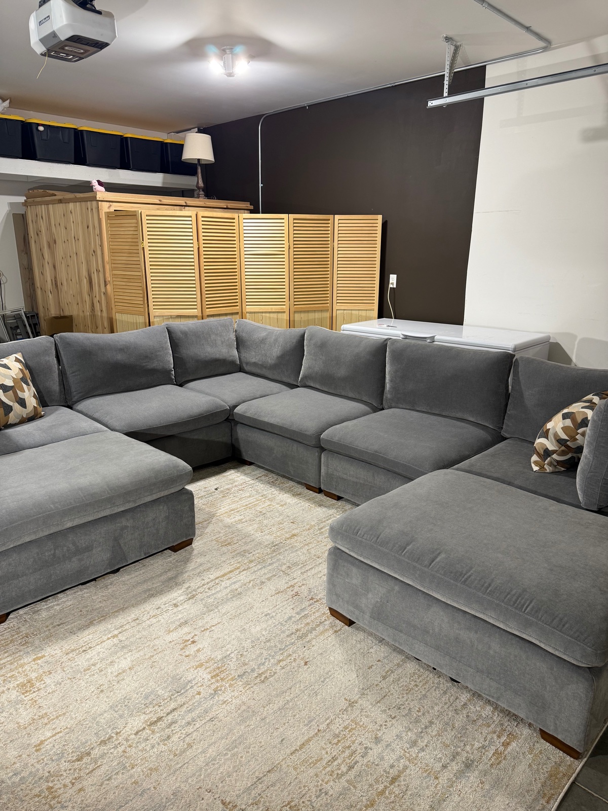 Thomasville Lowell 8-pc Drk grey sectional in dark gray polyester — Modular 8-piece, 8 seats — photo 2 of 17