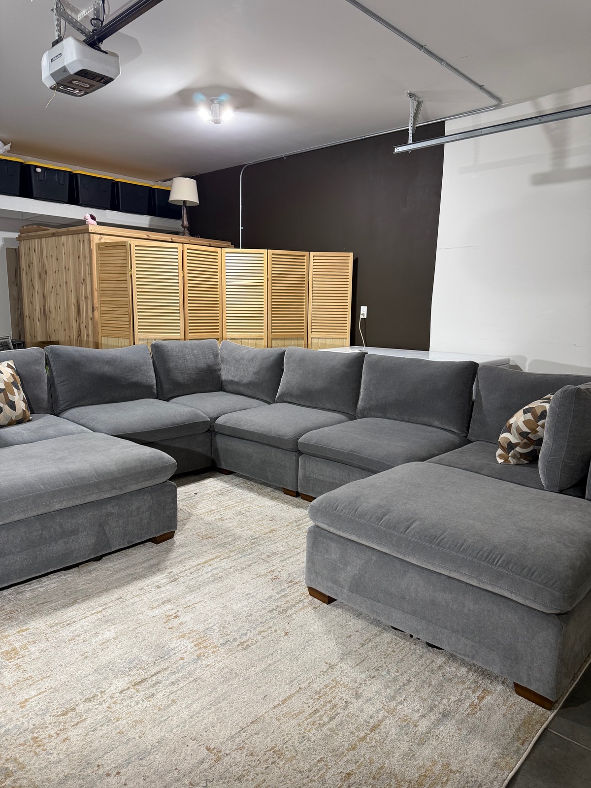 Thomasville Lowell 8-pc Drk grey sectional in dark gray polyester — Modular 8-piece, 8 seats — photo 1 of 17