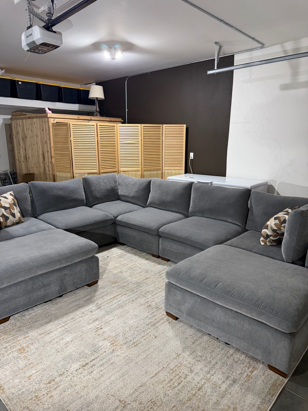 Thomasville Lowell 8-pc Drk grey sectional in dark gray polyester — Modular 8-piece, 8 seats — photo 4 of 17
